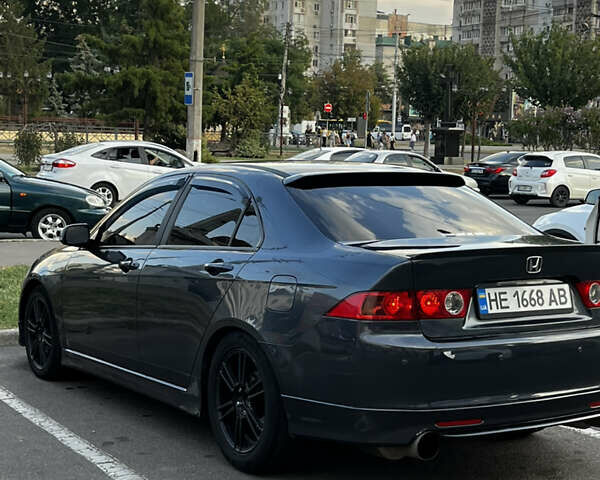 Сірий Хонда Аккорд, об'ємом двигуна 2 л та пробігом 250 тис. км за 6800 $, фото 1 на Automoto.ua