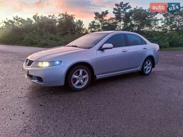 Серый Хонда Аккорд, объемом двигателя 2.2 л и пробегом 330 тыс. км за 4700 $, фото 1 на Automoto.ua