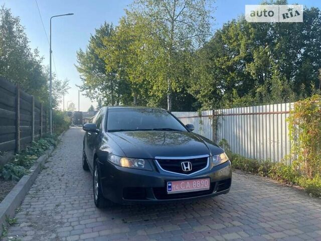 Серый Хонда Аккорд, объемом двигателя 2.2 л и пробегом 325 тыс. км за 5399 $, фото 1 на Automoto.ua