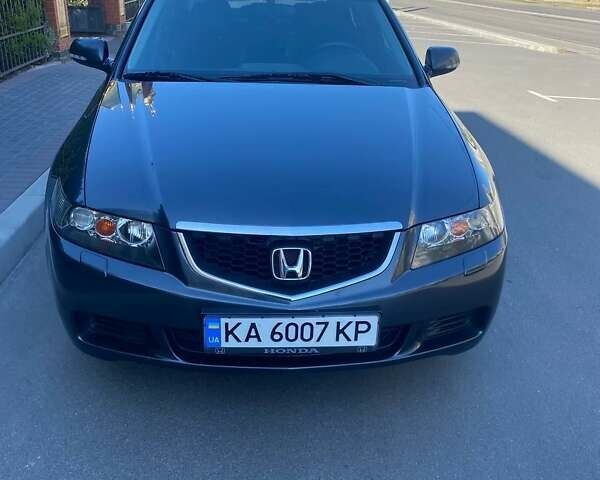 Серый Хонда Аккорд, объемом двигателя 2 л и пробегом 128 тыс. км за 8600 $, фото 1 на Automoto.ua