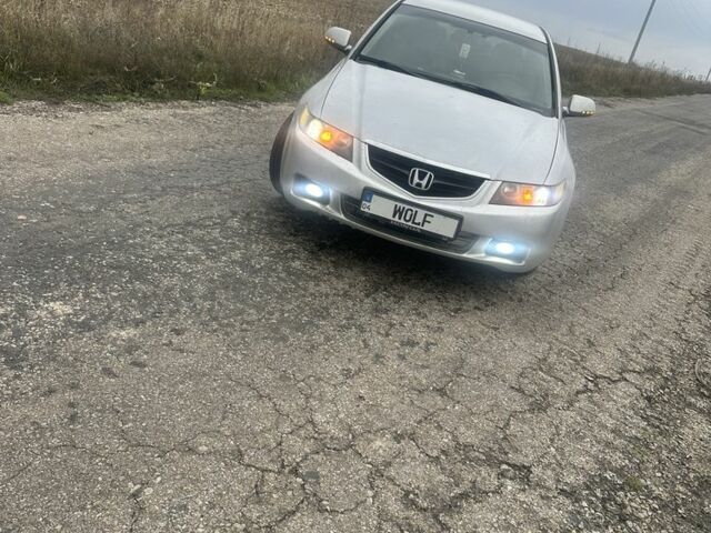 Серый Хонда Аккорд, объемом двигателя 2.2 л и пробегом 280 тыс. км за 6300 $, фото 1 на Automoto.ua