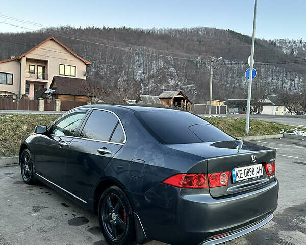 Серый Хонда Аккорд, объемом двигателя 2.2 л и пробегом 369 тыс. км за 6000 $, фото 1 на Automoto.ua