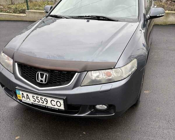 Серый Хонда Аккорд, объемом двигателя 2 л и пробегом 490 тыс. км за 5700 $, фото 1 на Automoto.ua