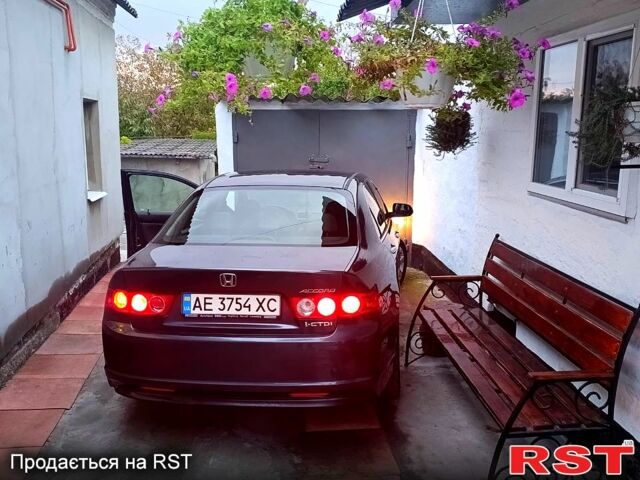 Серый Хонда Аккорд, объемом двигателя 2.2 л и пробегом 0 тыс. км за 6000 $, фото 1 на Automoto.ua