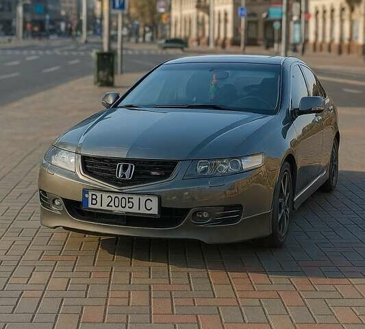 Серый Хонда Аккорд, объемом двигателя 2.35 л и пробегом 279 тыс. км за 7900 $, фото 1 на Automoto.ua