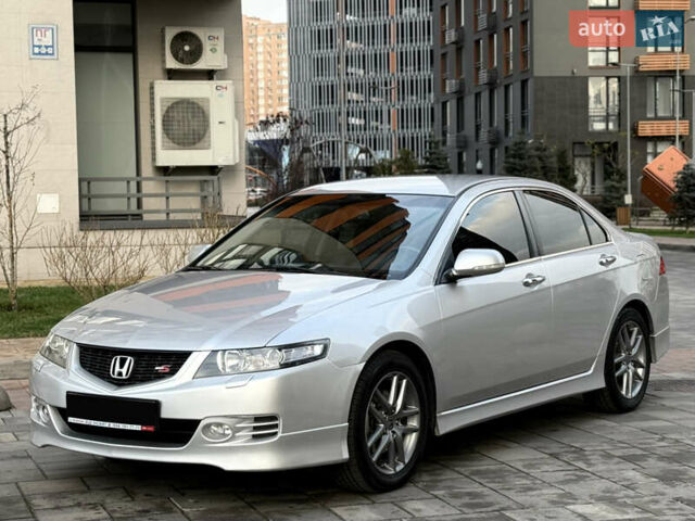 Серый Хонда Аккорд, объемом двигателя 2.4 л и пробегом 156 тыс. км за 9800 $, фото 1 на Automoto.ua