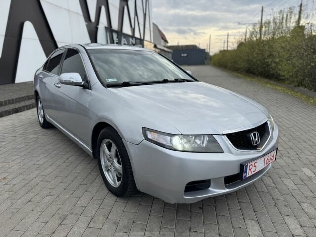 Серый Хонда Аккорд, объемом двигателя 2.2 л и пробегом 285 тыс. км за 2800 $, фото 1 на Automoto.ua