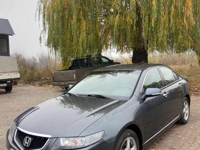 Серый Хонда Аккорд, объемом двигателя 2 л и пробегом 250 тыс. км за 3200 $, фото 1 на Automoto.ua
