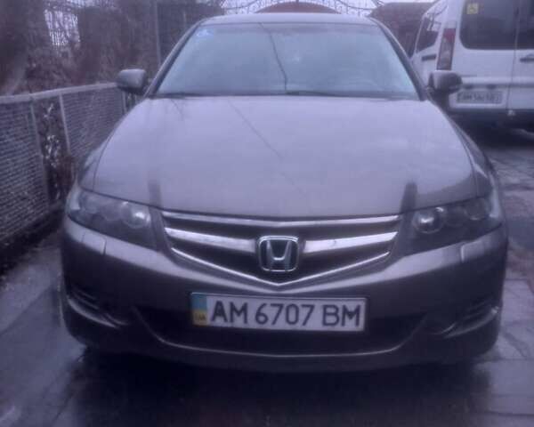 Сірий Хонда Аккорд, об'ємом двигуна 2.4 л та пробігом 180 тис. км за 8300 $, фото 1 на Automoto.ua