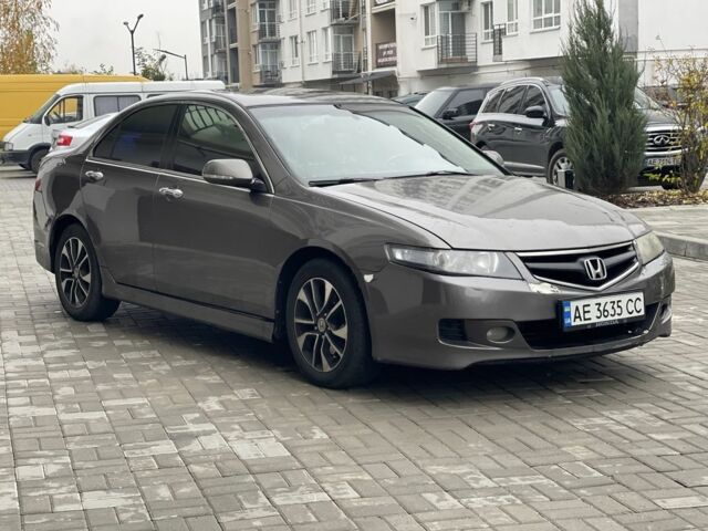Серый Хонда Аккорд, объемом двигателя 2 л и пробегом 252 тыс. км за 4650 $, фото 1 на Automoto.ua