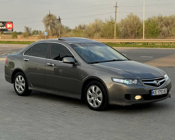 Сірий Хонда Аккорд, об'ємом двигуна 2 л та пробігом 220 тис. км за 7700 $, фото 1 на Automoto.ua
