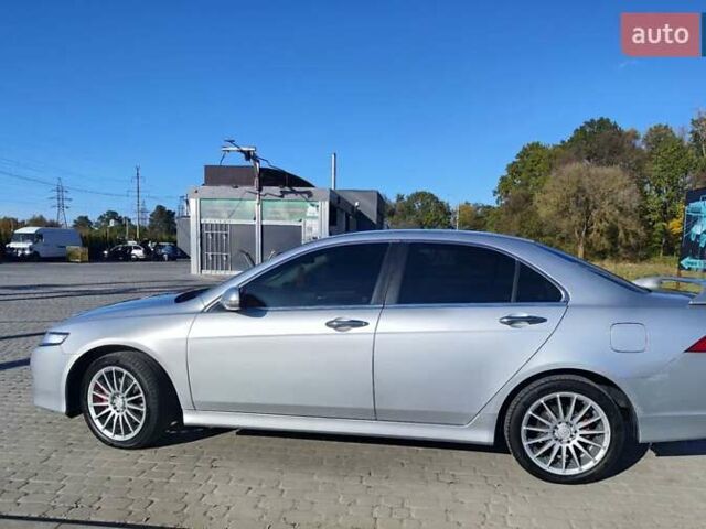 Серый Хонда Аккорд, объемом двигателя 2.2 л и пробегом 365 тыс. км за 6900 $, фото 1 на Automoto.ua