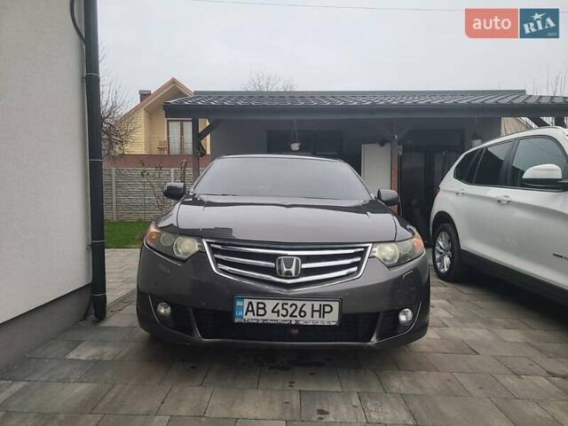 Серый Хонда Аккорд, объемом двигателя 2.4 л и пробегом 249 тыс. км за 8200 $, фото 1 на Automoto.ua