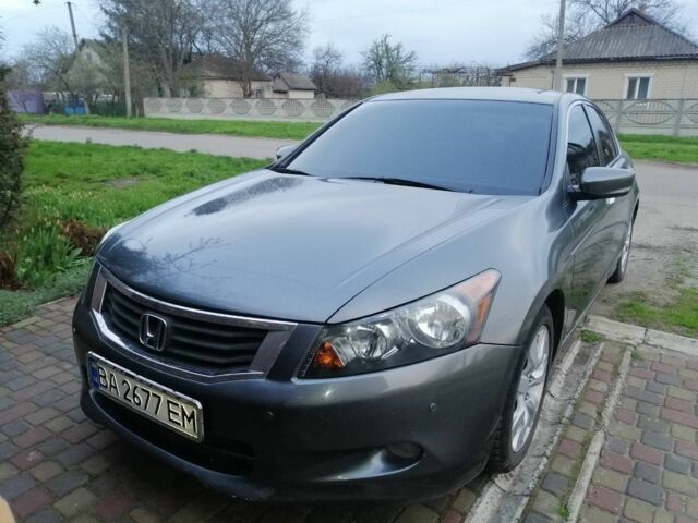 Серый Хонда Аккорд, объемом двигателя 3.5 л и пробегом 200 тыс. км за 8200 $, фото 1 на Automoto.ua