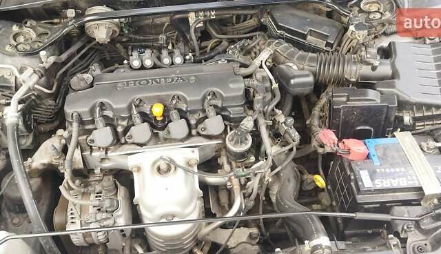 Серый Хонда Аккорд, объемом двигателя 2 л и пробегом 190 тыс. км за 10200 $, фото 1 на Automoto.ua