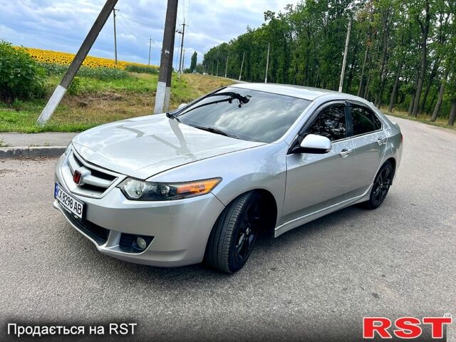 Серый Хонда Аккорд, объемом двигателя 2.4 л и пробегом 247 тыс. км за 10000 $, фото 1 на Automoto.ua