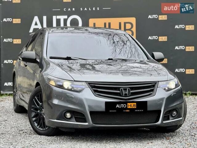 Серый Хонда Аккорд, объемом двигателя 2.4 л и пробегом 203 тыс. км за 9500 $, фото 1 на Automoto.ua