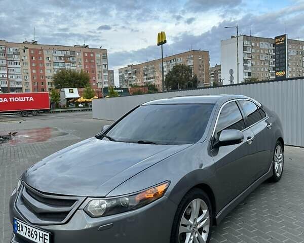 Серый Хонда Аккорд, объемом двигателя 2.35 л и пробегом 177 тыс. км за 8500 $, фото 1 на Automoto.ua