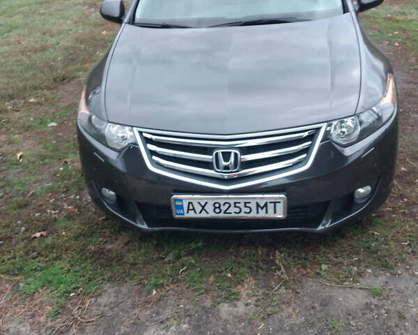 Серый Хонда Аккорд, объемом двигателя 2 л и пробегом 275 тыс. км за 8700 $, фото 1 на Automoto.ua