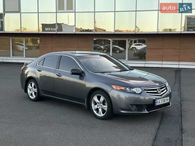 Серый Хонда Аккорд, объемом двигателя 2 л и пробегом 140 тыс. км за 9800 $, фото 1 на Automoto.ua