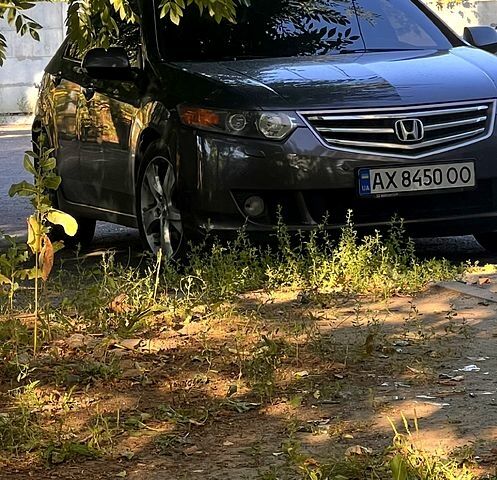 Серый Хонда Аккорд, объемом двигателя 2 л и пробегом 0 тыс. км за 10200 $, фото 1 на Automoto.ua