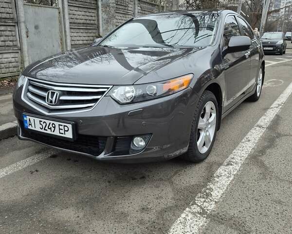 Сірий Хонда Аккорд, об'ємом двигуна 2.35 л та пробігом 190 тис. км за 10300 $, фото 1 на Automoto.ua