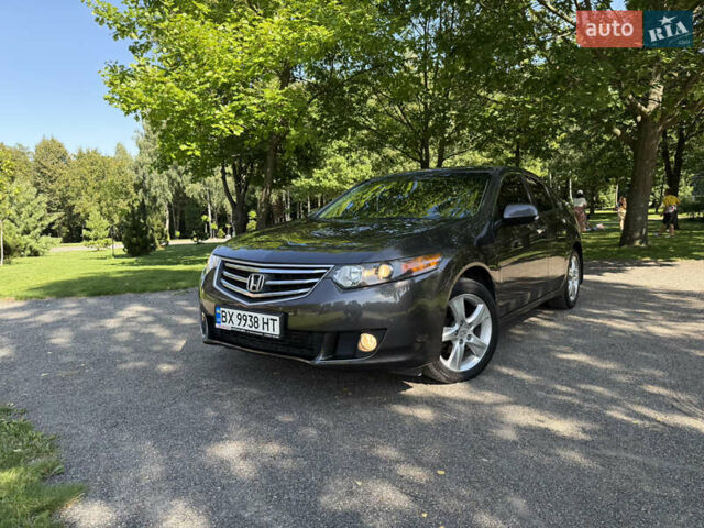Сірий Хонда Аккорд, об'ємом двигуна 2 л та пробігом 298 тис. км за 8800 $, фото 1 на Automoto.ua