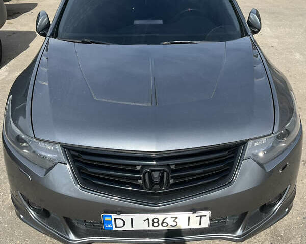Серый Хонда Аккорд, объемом двигателя 2.35 л и пробегом 213 тыс. км за 10600 $, фото 1 на Automoto.ua