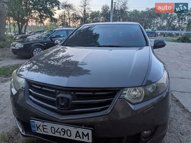 Серый Хонда Аккорд, объемом двигателя 2 л и пробегом 254 тыс. км за 11200 $, фото 1 на Automoto.ua