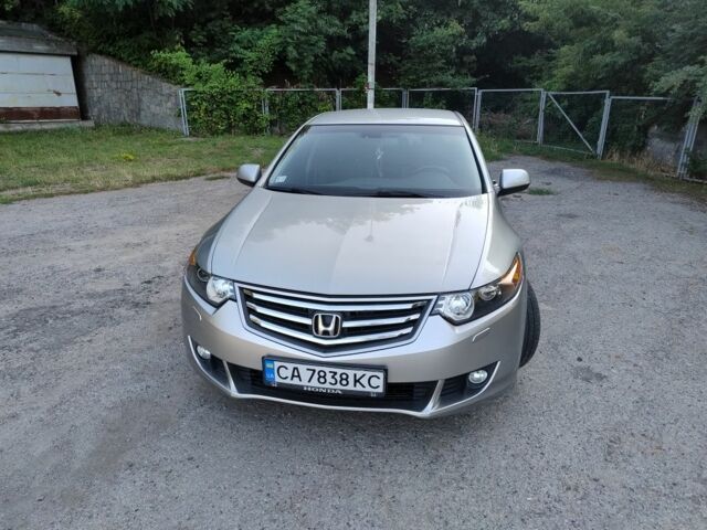 Сірий Хонда Аккорд, об'ємом двигуна 2 л та пробігом 285 тис. км за 5900 $, фото 1 на Automoto.ua