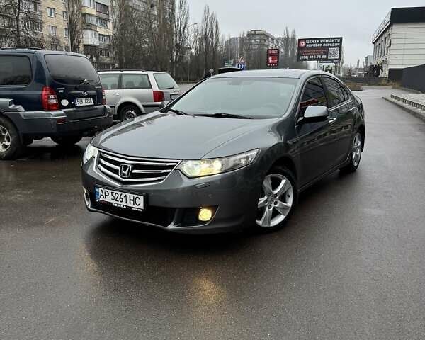 Серый Хонда Аккорд, объемом двигателя 2.4 л и пробегом 220 тыс. км за 9800 $, фото 1 на Automoto.ua