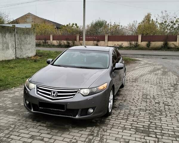 Серый Хонда Аккорд, объемом двигателя 2 л и пробегом 250 тыс. км за 9500 $, фото 1 на Automoto.ua
