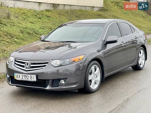 Серый Хонда Аккорд, объемом двигателя 2 л и пробегом 88 тыс. км за 11500 $, фото 1 на Automoto.ua
