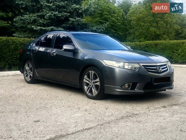 Сірий Хонда Аккорд, об'ємом двигуна 2.35 л та пробігом 255 тис. км за 10000 $, фото 1 на Automoto.ua