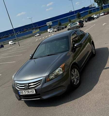 Серый Хонда Аккорд, объемом двигателя 2.4 л и пробегом 237 тыс. км за 9500 $, фото 1 на Automoto.ua