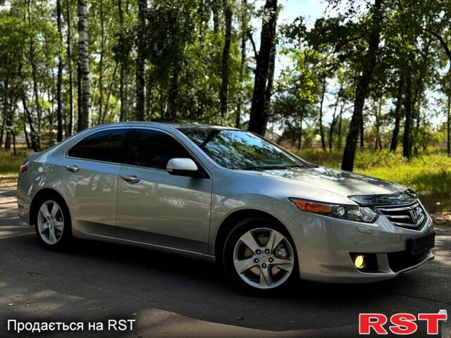 Серый Хонда Аккорд, объемом двигателя 2.4 л и пробегом 180 тыс. км за 10250 $, фото 1 на Automoto.ua