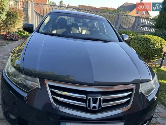 Серый Хонда Аккорд, объемом двигателя 2 л и пробегом 70 тыс. км за 12000 $, фото 1 на Automoto.ua