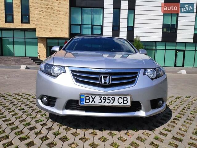 Серый Хонда Аккорд, объемом двигателя 2 л и пробегом 166 тыс. км за 10199 $, фото 1 на Automoto.ua