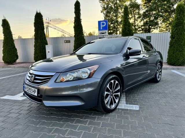 Сірий Хонда Аккорд, об'ємом двигуна 2.4 л та пробігом 192 тис. км за 8200 $, фото 1 на Automoto.ua