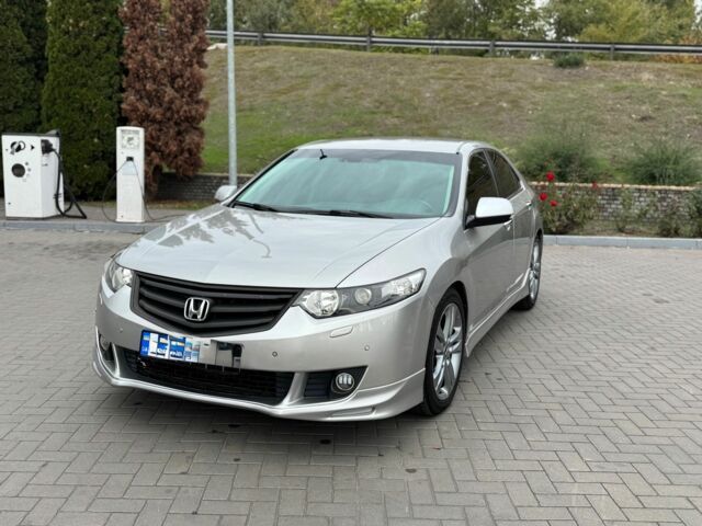 Сірий Хонда Аккорд, об'ємом двигуна 2.4 л та пробігом 213 тис. км за 10850 $, фото 1 на Automoto.ua