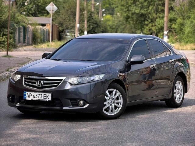 Серый Хонда Аккорд, объемом двигателя 2 л и пробегом 218 тыс. км за 9800 $, фото 1 на Automoto.ua