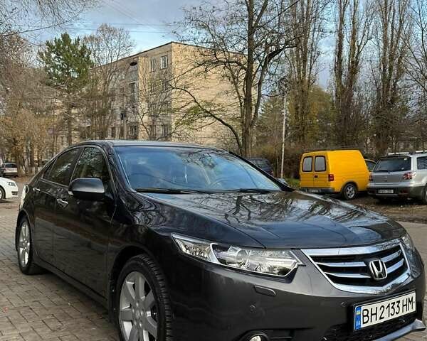 Серый Хонда Аккорд, объемом двигателя 2.4 л и пробегом 142 тыс. км за 12000 $, фото 1 на Automoto.ua