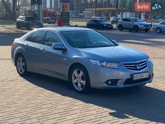 Сірий Хонда Аккорд, об'ємом двигуна 2.35 л та пробігом 213 тис. км за 9900 $, фото 1 на Automoto.ua