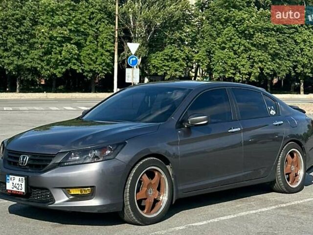 Сірий Хонда Аккорд, об'ємом двигуна 2.36 л та пробігом 224 тис. км за 10500 $, фото 1 на Automoto.ua
