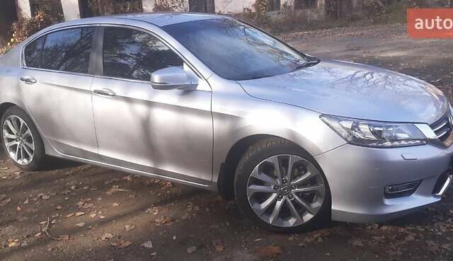 Серый Хонда Аккорд, объемом двигателя 2.4 л и пробегом 118 тыс. км за 12900 $, фото 1 на Automoto.ua