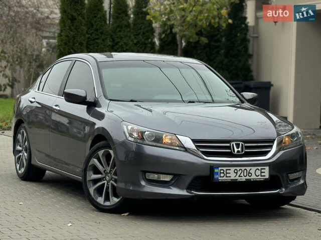 Серый Хонда Аккорд, объемом двигателя 2.4 л и пробегом 160 тыс. км за 11200 $, фото 1 на Automoto.ua