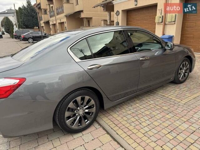 Серый Хонда Аккорд, объемом двигателя 2.4 л и пробегом 219 тыс. км за 15000 $, фото 1 на Automoto.ua