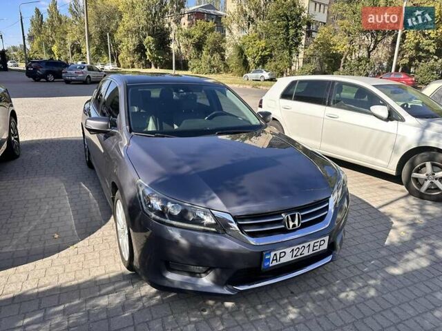 Серый Хонда Аккорд, объемом двигателя 2.35 л и пробегом 223 тыс. км за 13800 $, фото 1 на Automoto.ua