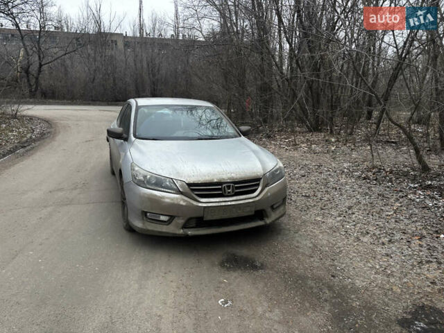 Серый Хонда Аккорд, объемом двигателя 2.35 л и пробегом 178 тыс. км за 5500 $, фото 1 на Automoto.ua