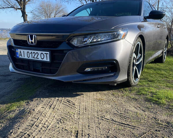 Сірий Хонда Аккорд, об'ємом двигуна 1.5 л та пробігом 108 тис. км за 15999 $, фото 1 на Automoto.ua